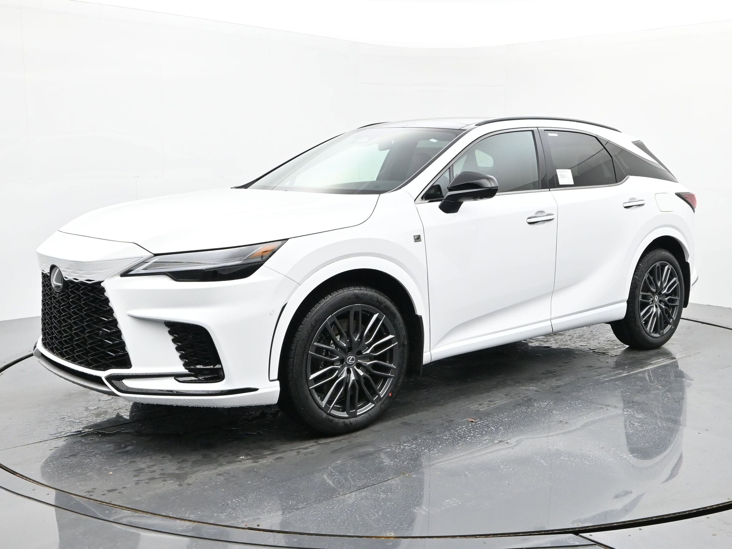2026 Lexus RX Hybrid 500h's photo