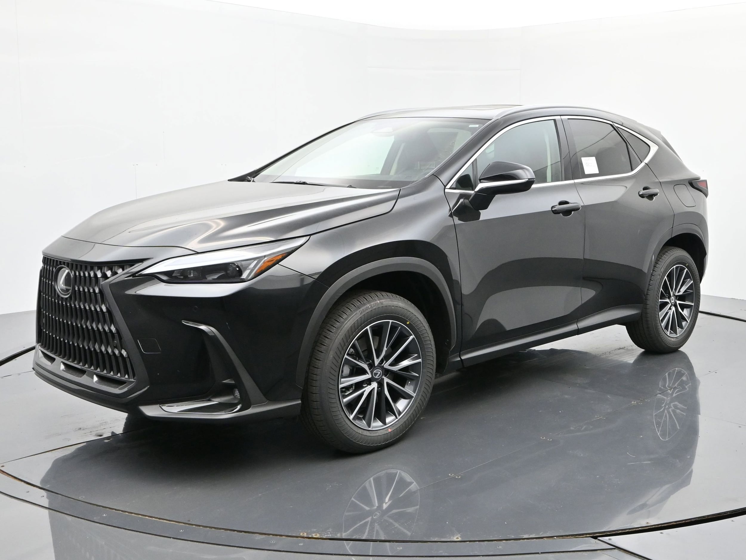 2026 Lexus NX 350's photo
