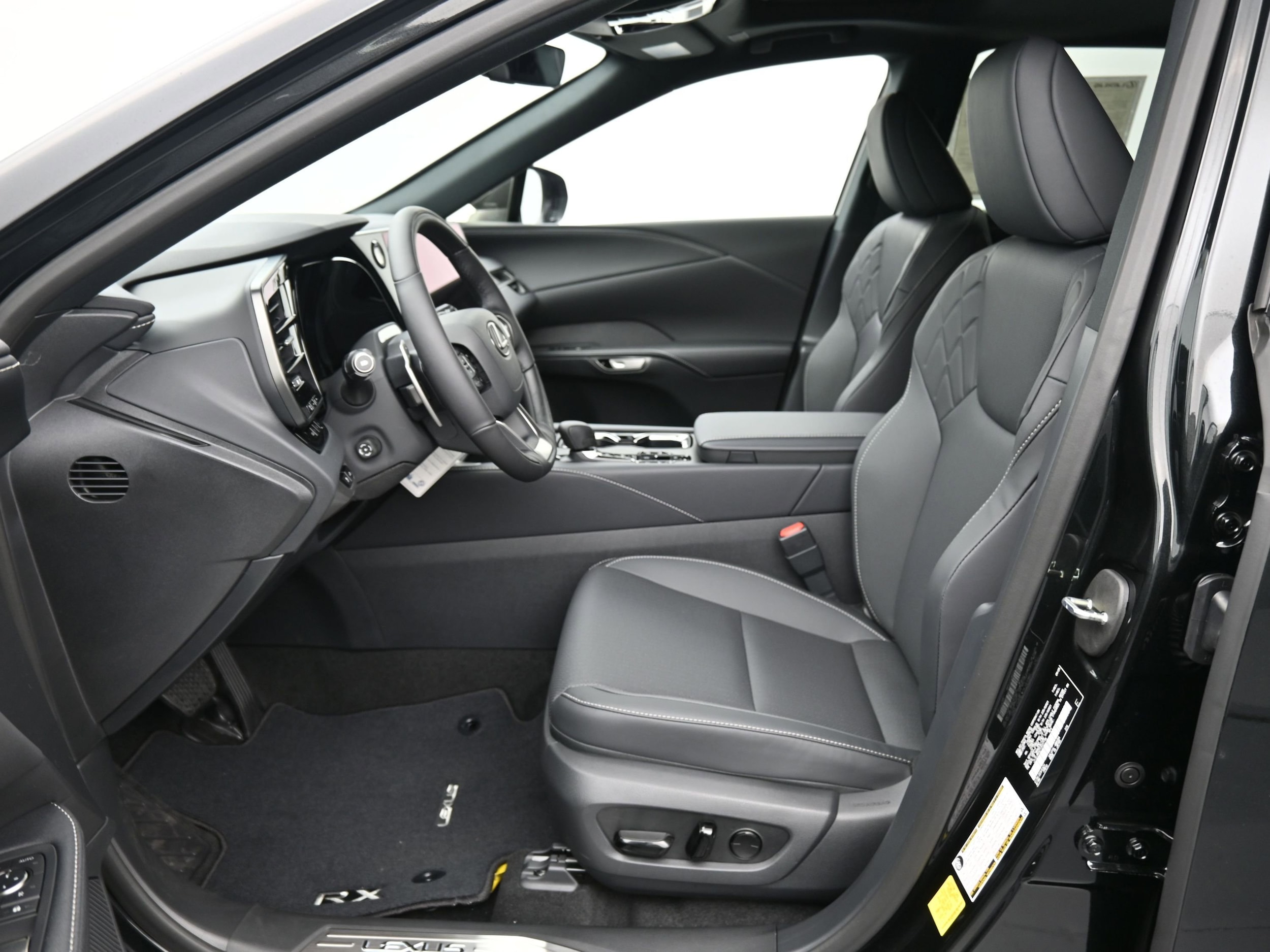 2026 Lexus RX 450h+ Premium - Photo 11