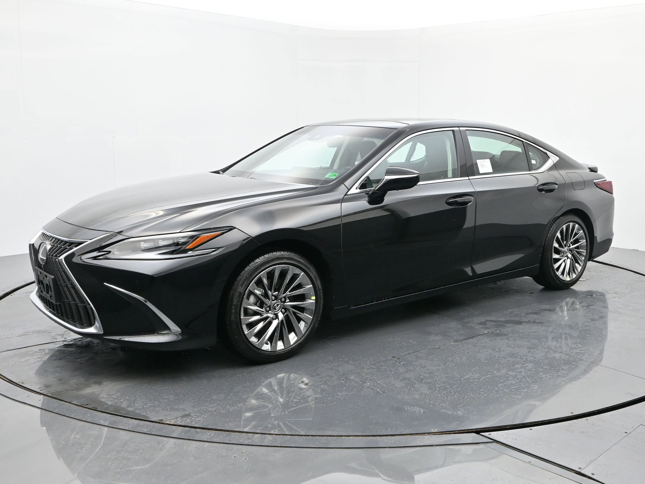2025 Lexus ES 350 Ultra Luxury's photo