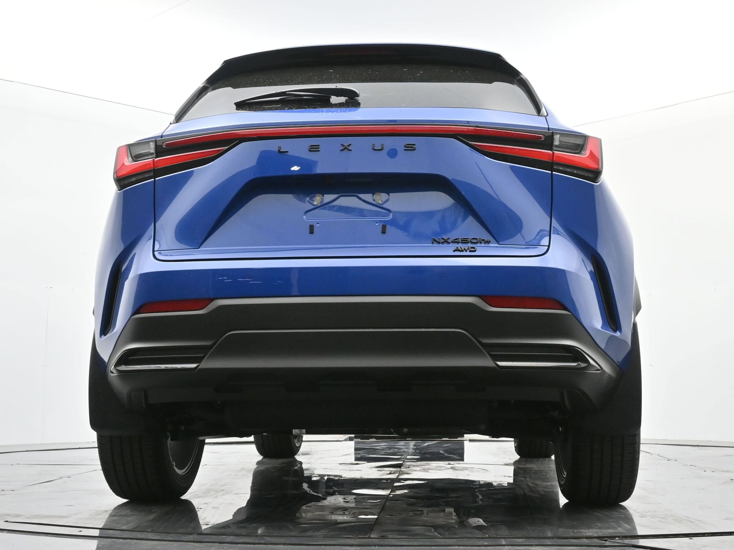 2025 Lexus NX - Photo 18