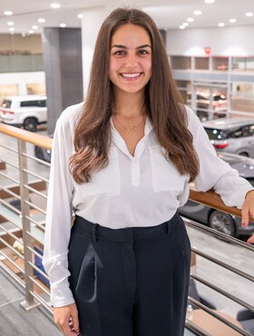 Staff member Lexi Steven from ID_f0faf3bd4224