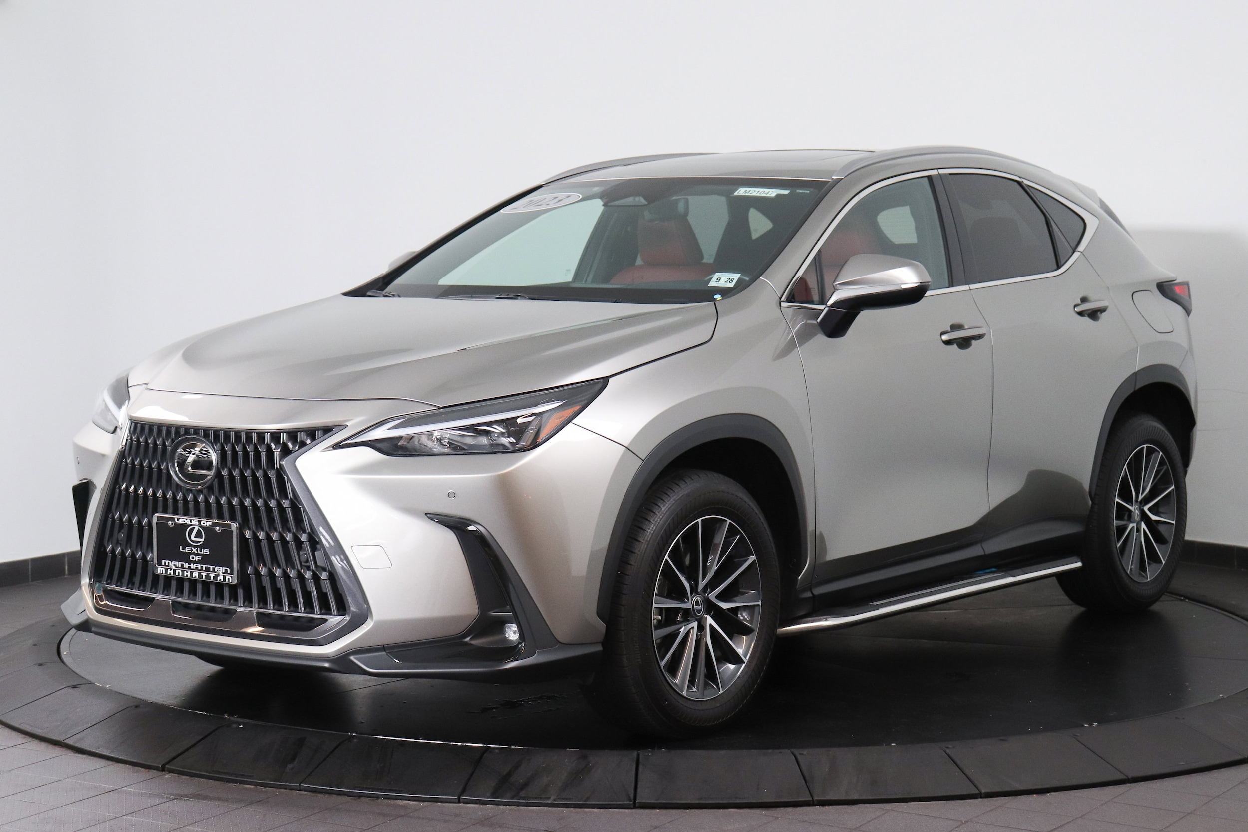 2023 Lexus NX 350's photo