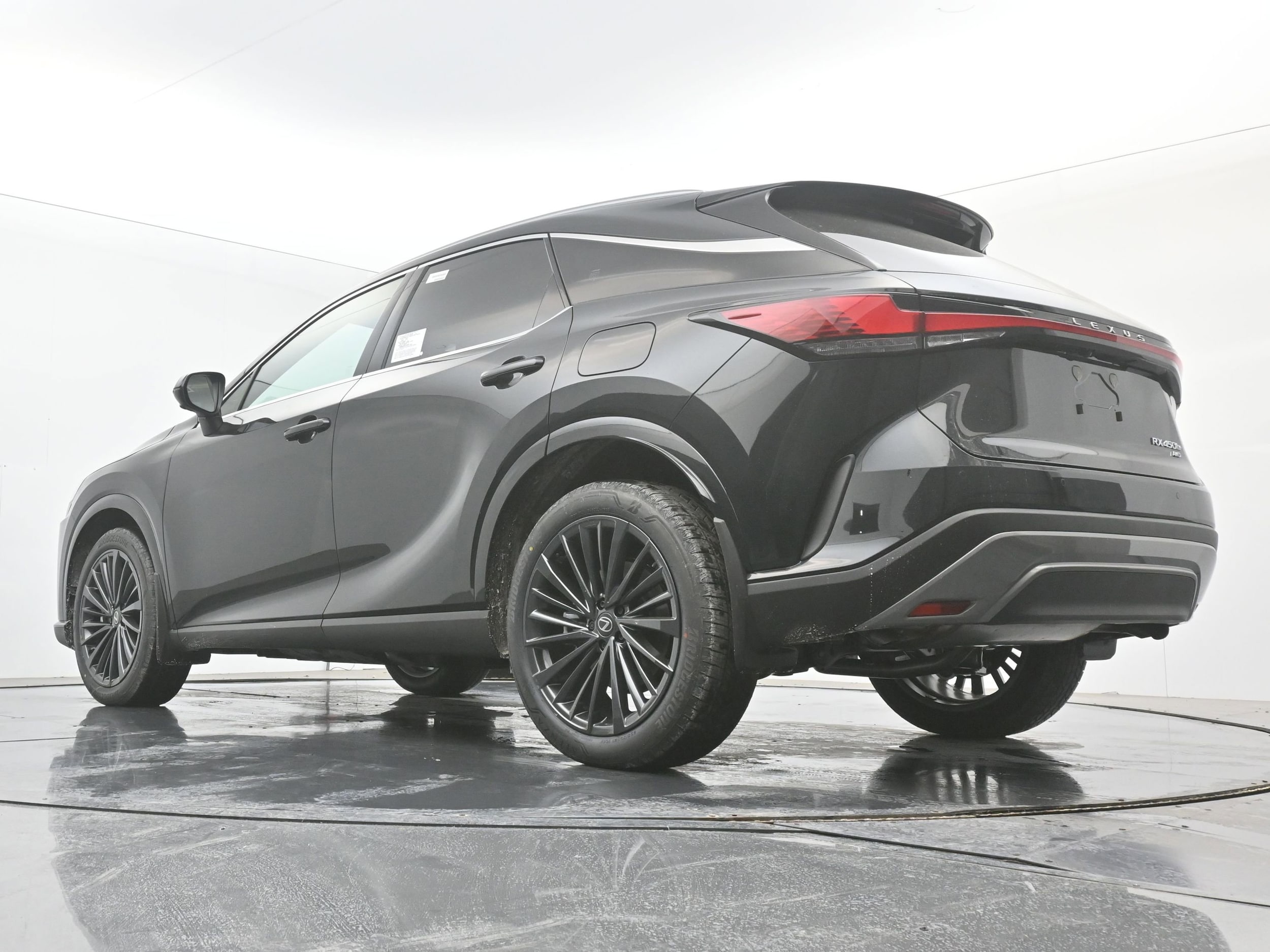 2026 Lexus RX 450h+ Premium - Photo 17