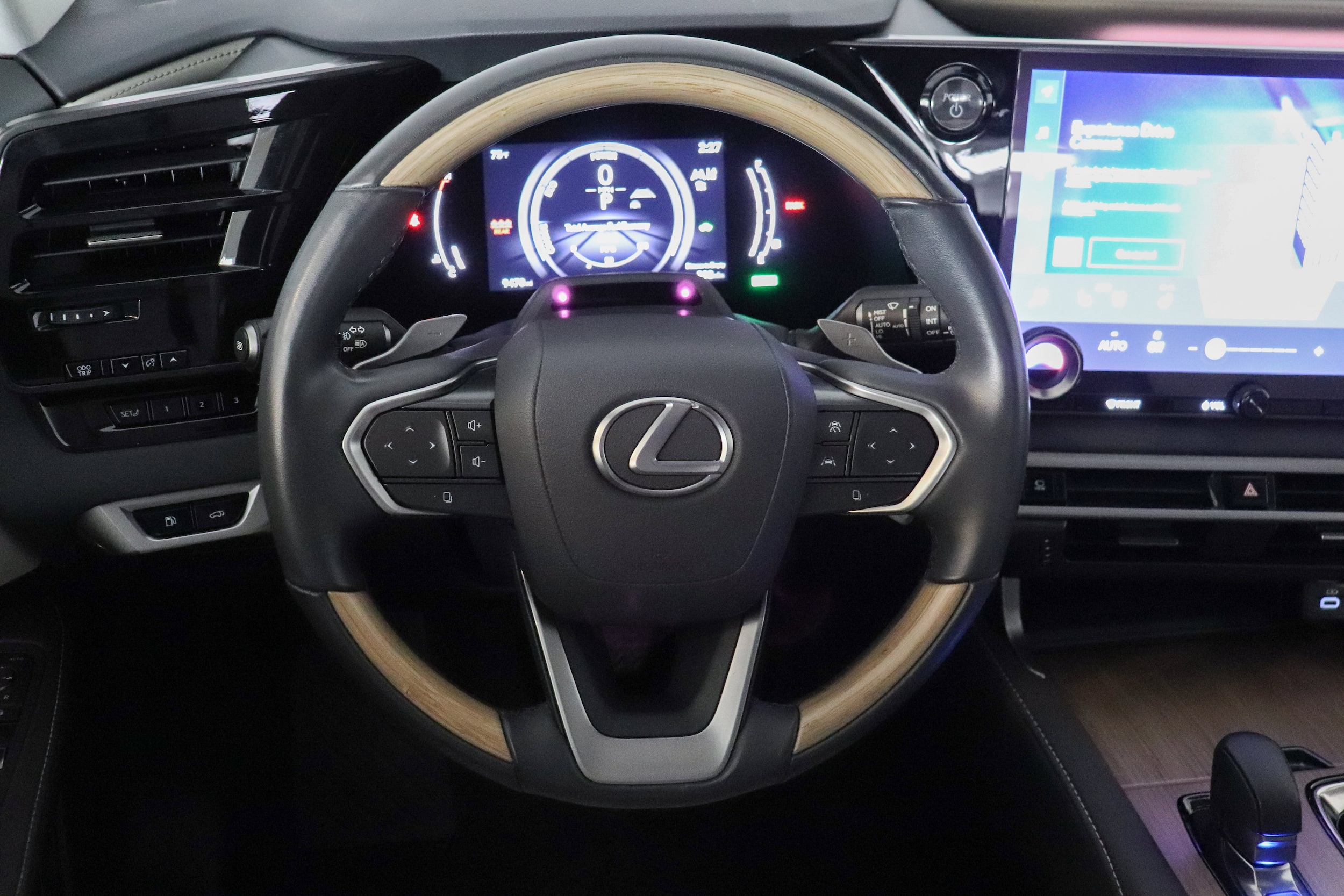 2024 Lexus RX Hybrid 350h - Photo 24