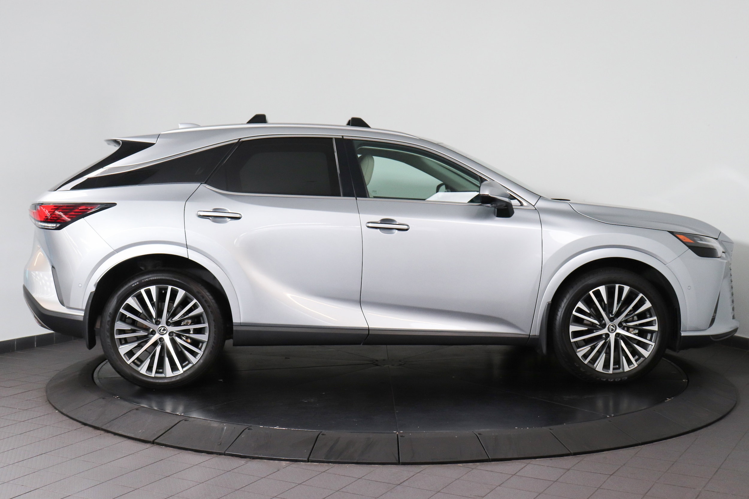 2024 Lexus RX Hybrid 350h - Photo 6