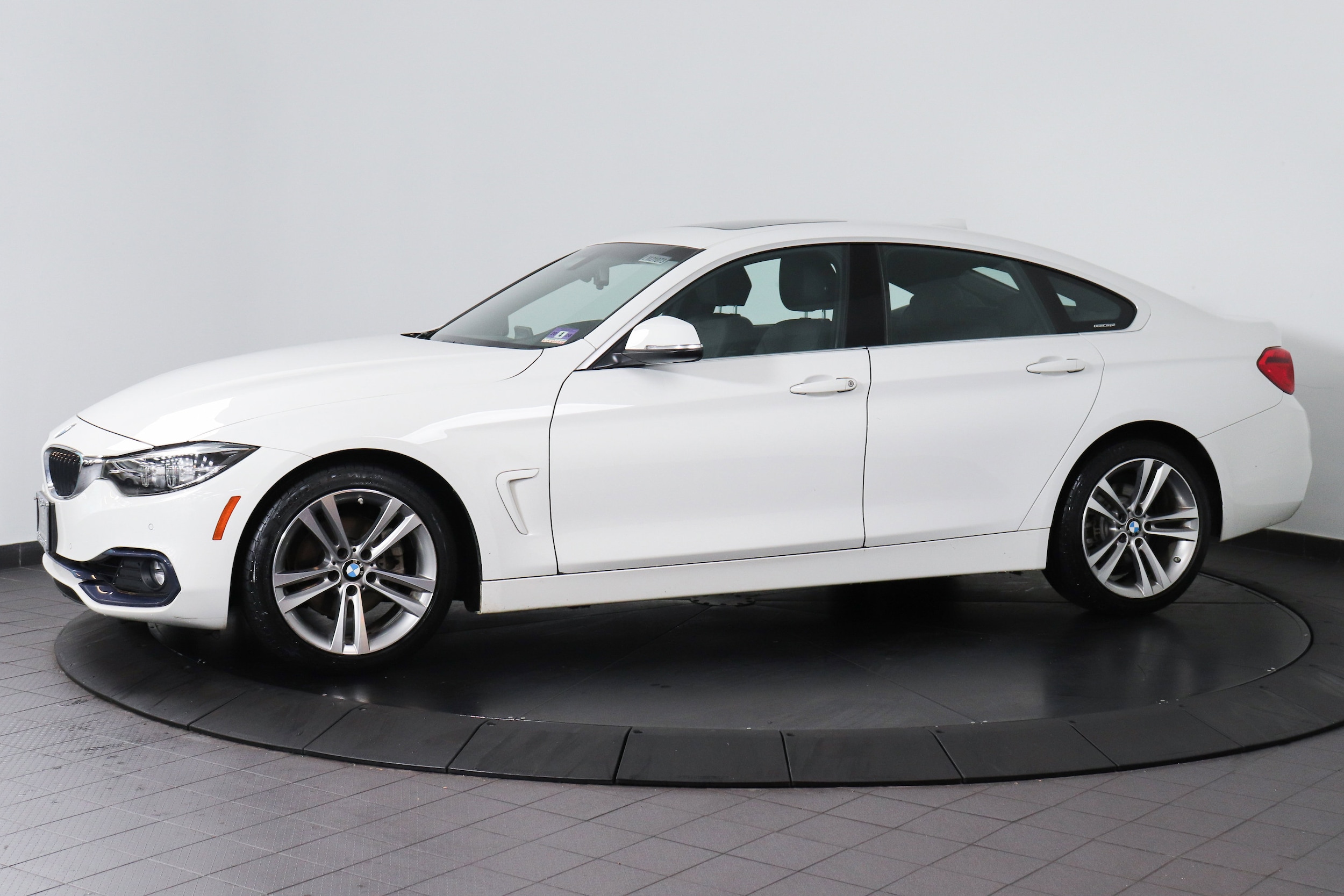 Used 2019 BMW 4 Series 430i with VIN WBA4J3C51KBL10928 for sale in New York, NY