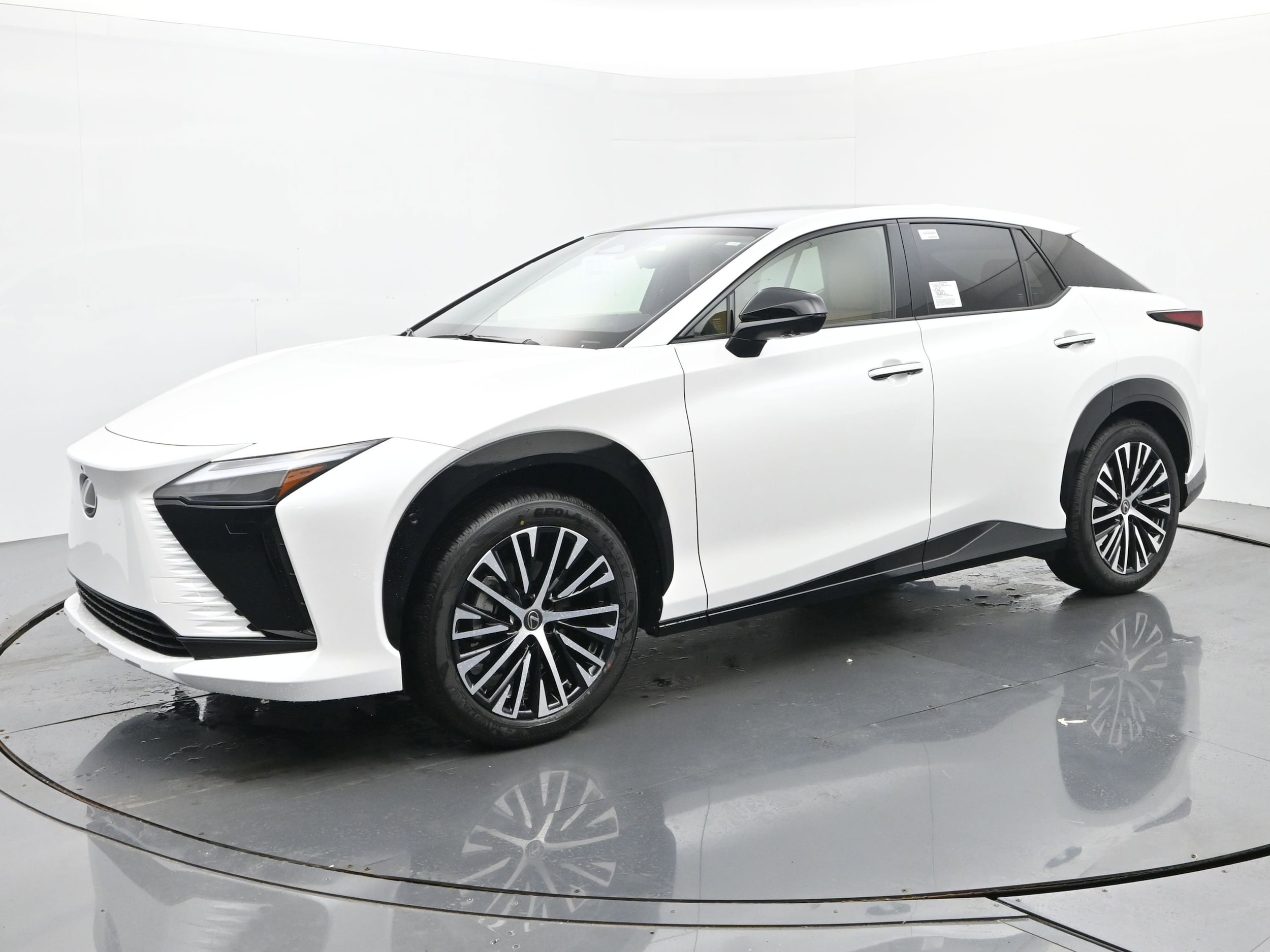 2026 Lexus RZ 450e's photo