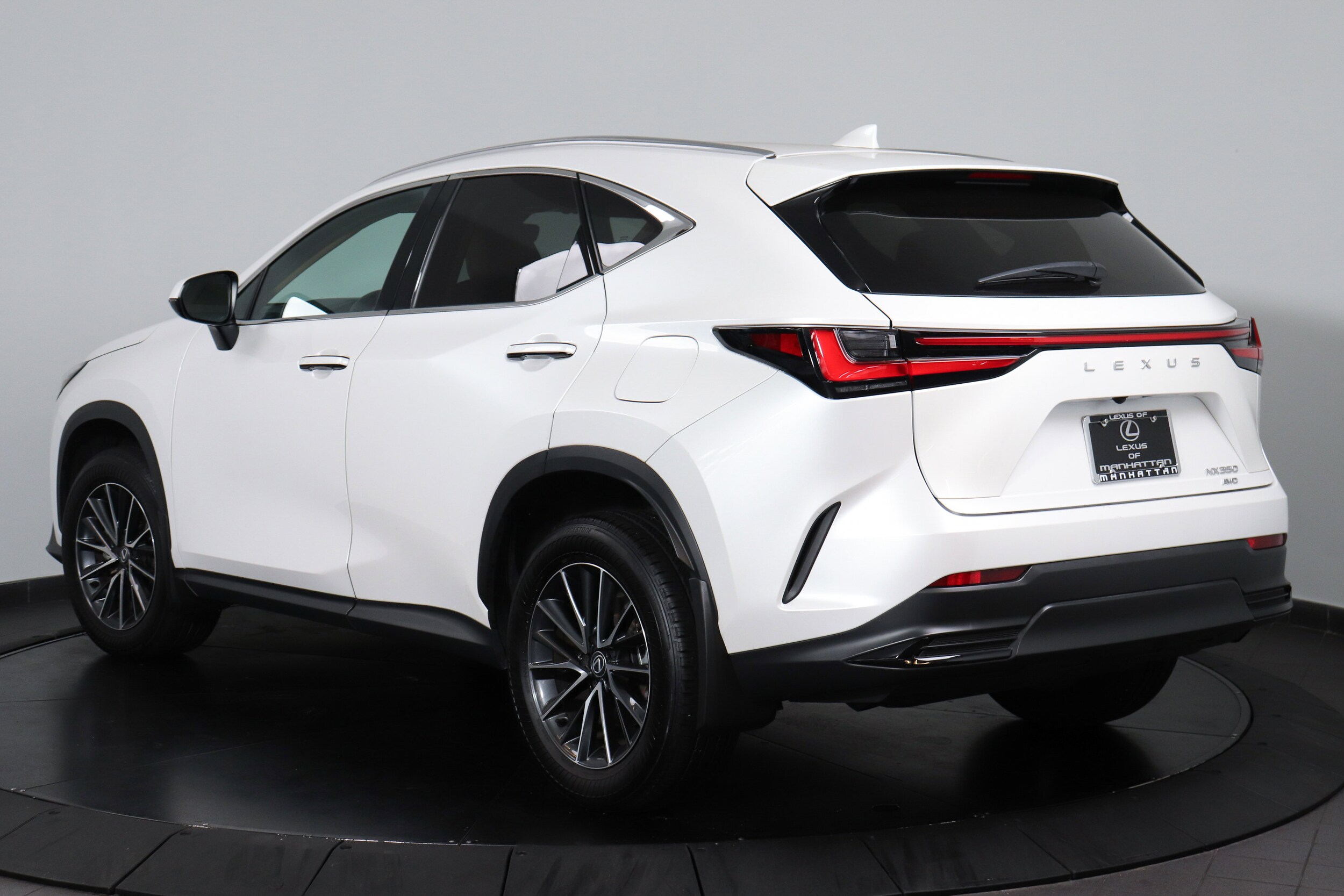 2024 Lexus NX 350 photo 3
