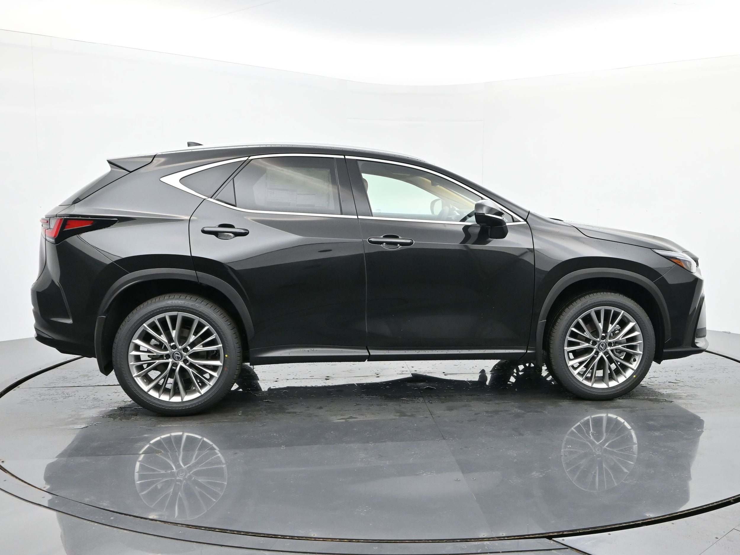 2026 Lexus NX 350 Premium - Photo 6