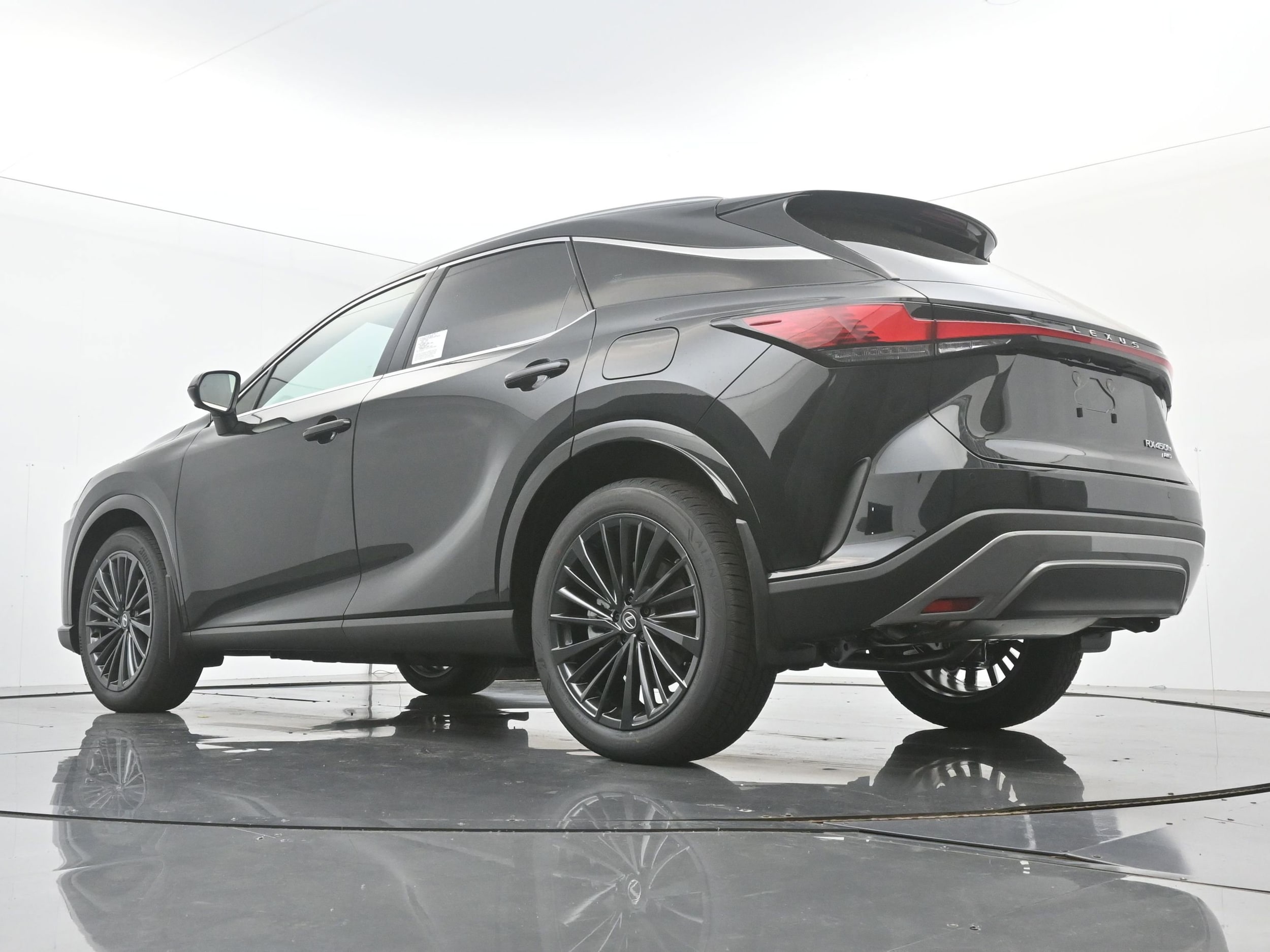 2026 Lexus RX 450h+ Premium - Photo 17