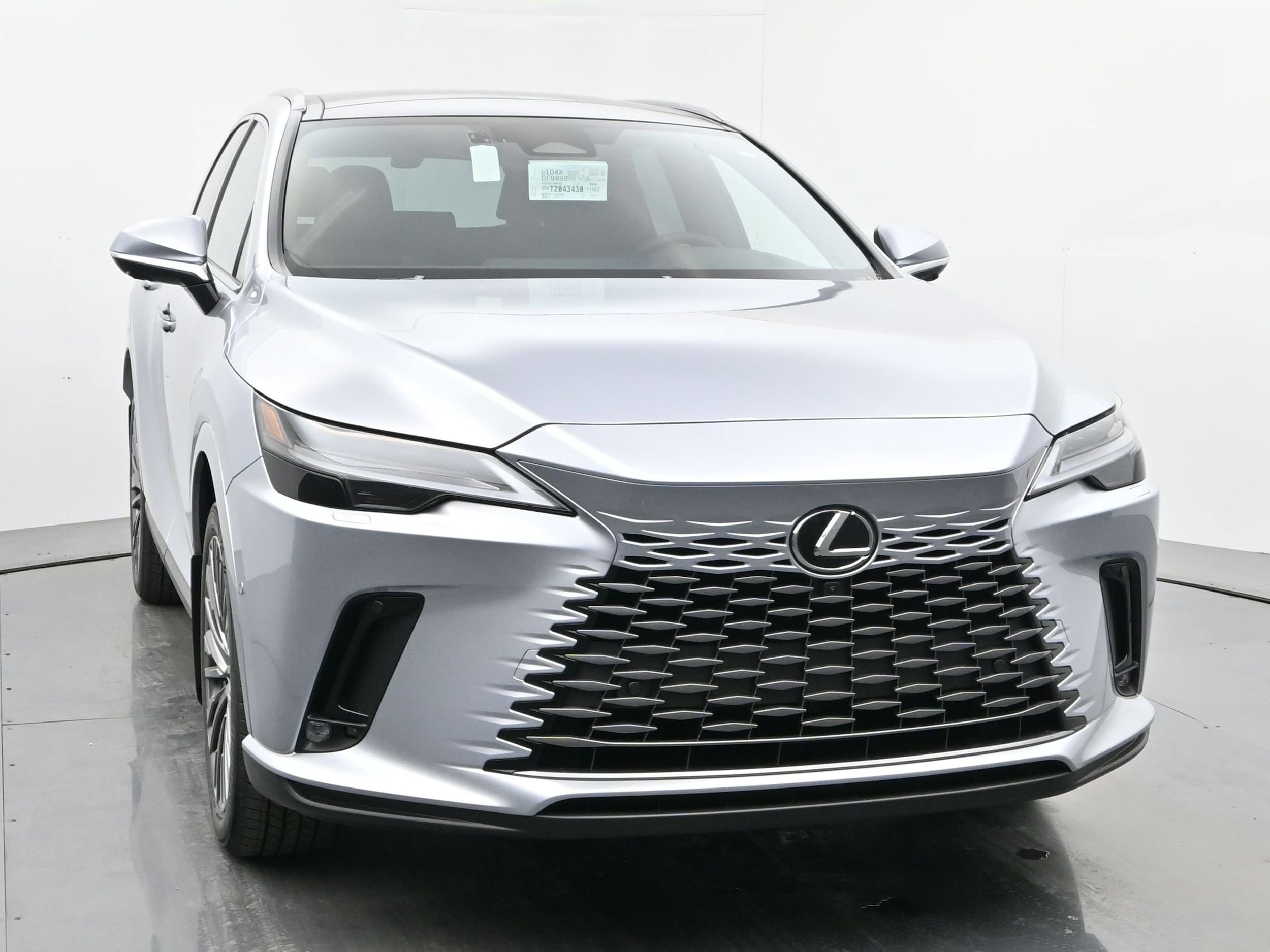 2026 Lexus RX 450h+ Luxury - Photo 8