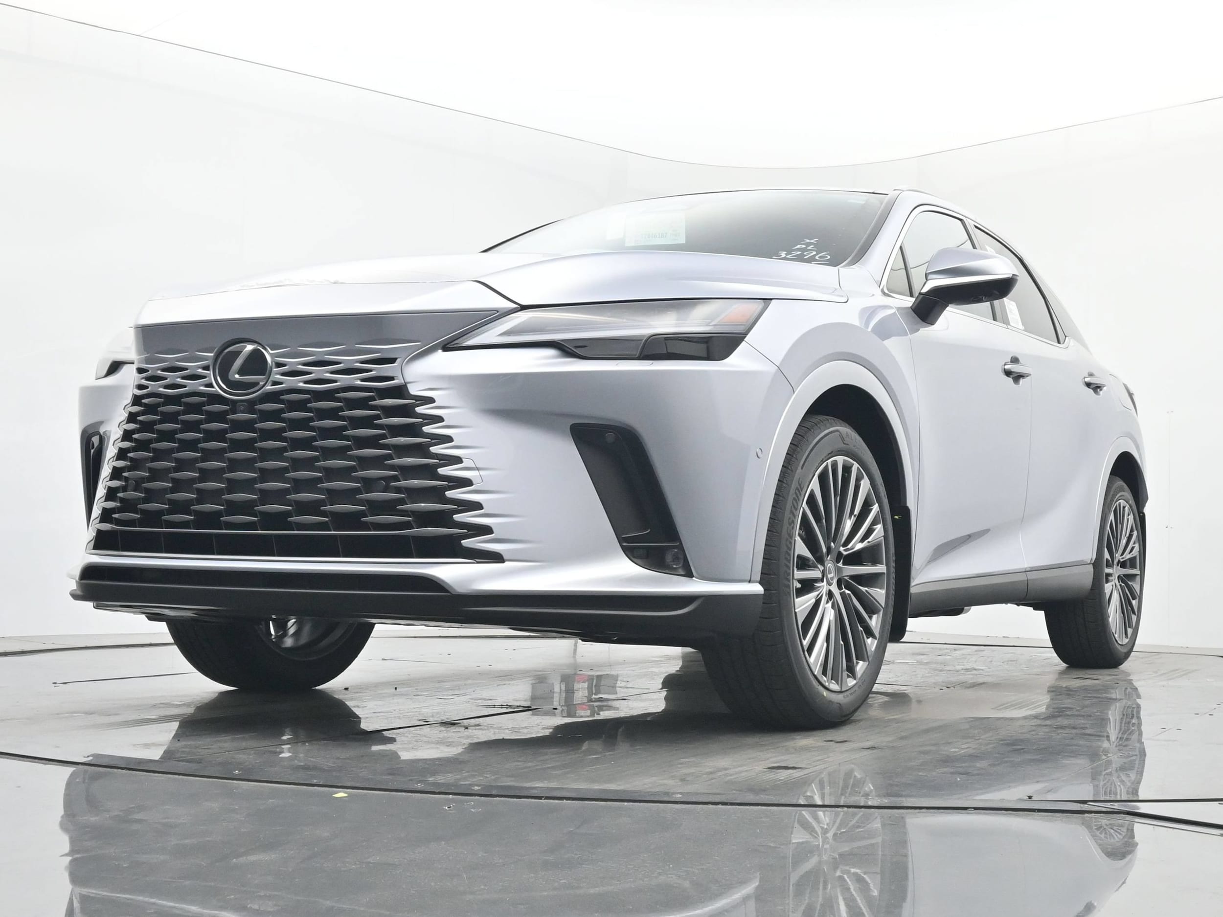 2026 Lexus RX 450h+ Luxury - Photo 15