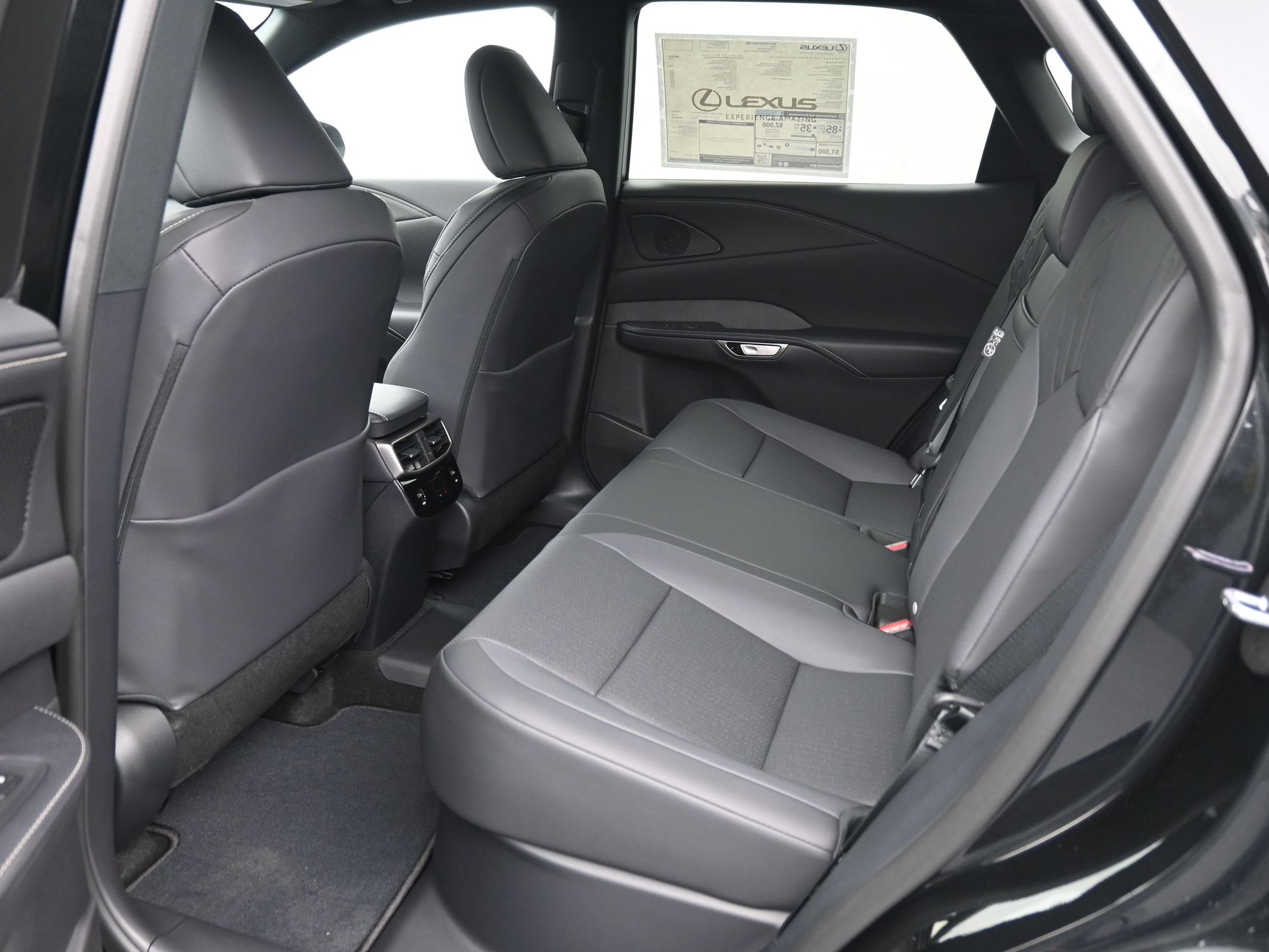 2026 Lexus RX 450h+ Premium - Photo 10