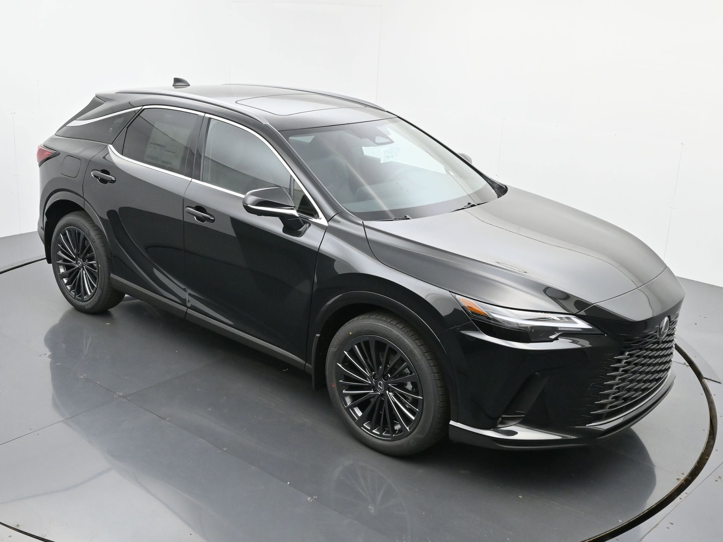 2026 Lexus RX 450h+ Premium - Photo 29