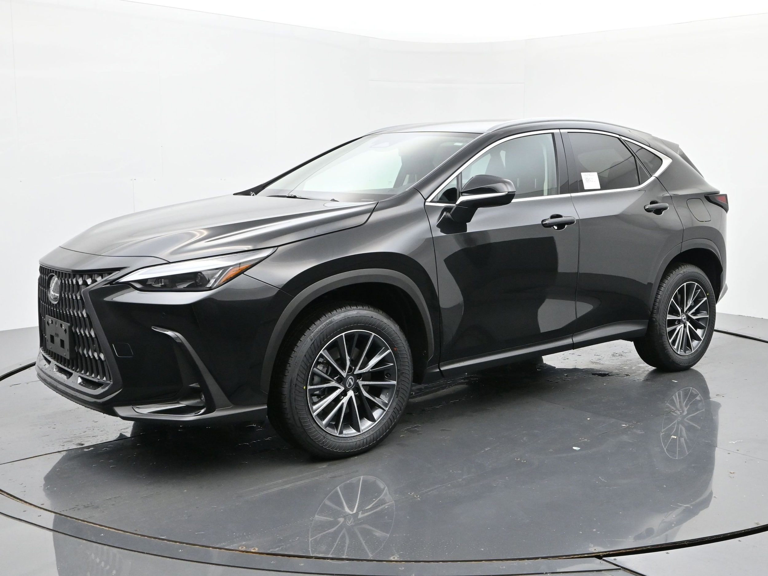 2026 Lexus NX 350's photo