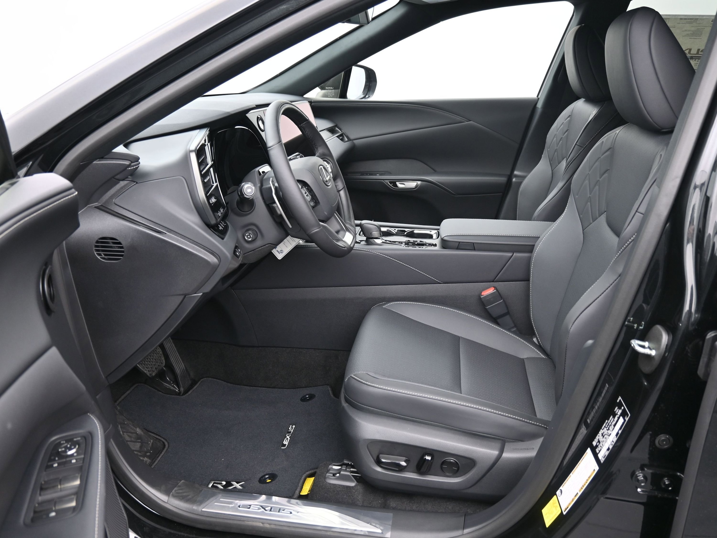 2026 Lexus RX 450h+ Premium - Photo 11