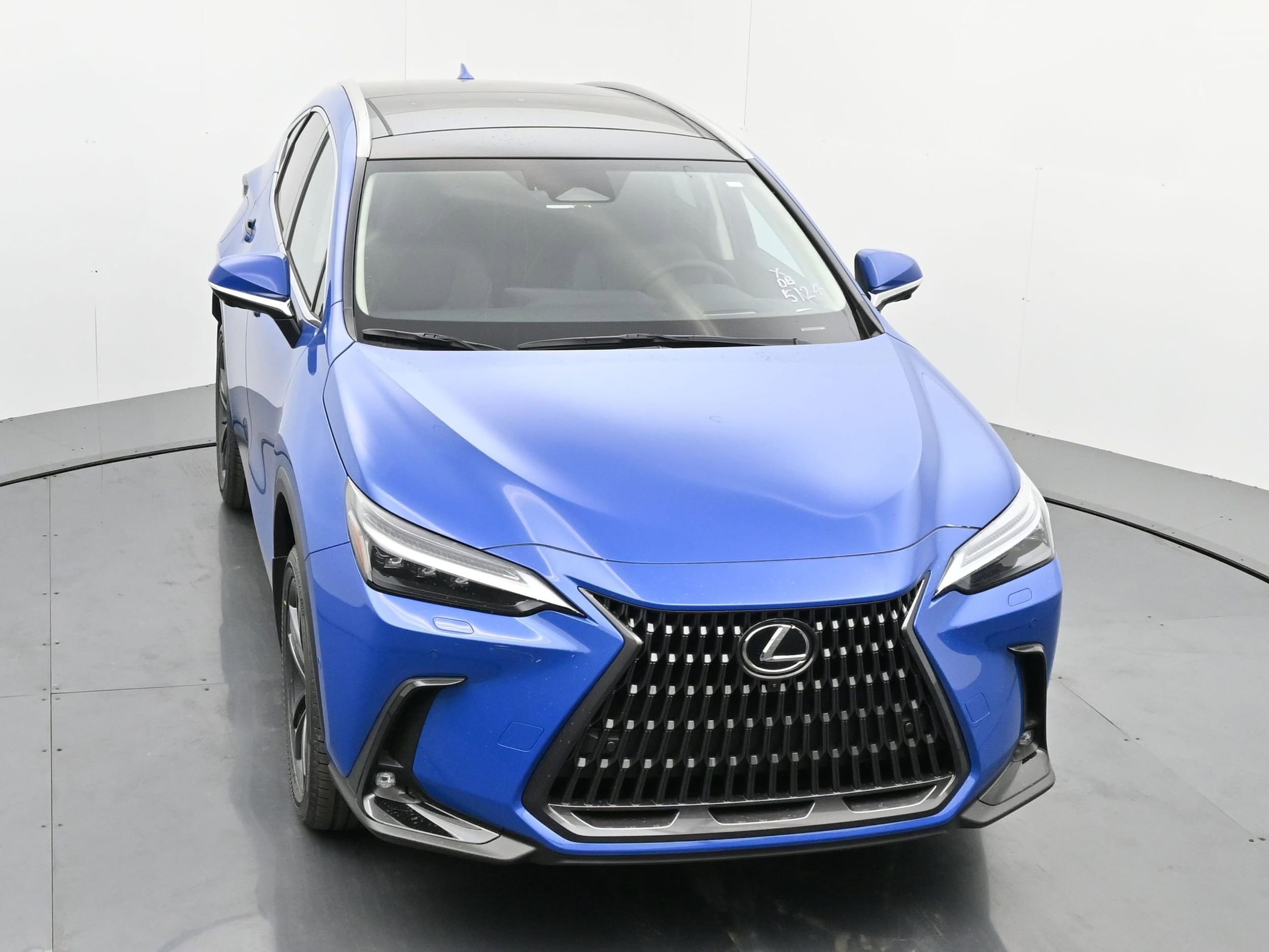 2025 Lexus NX - Photo 30