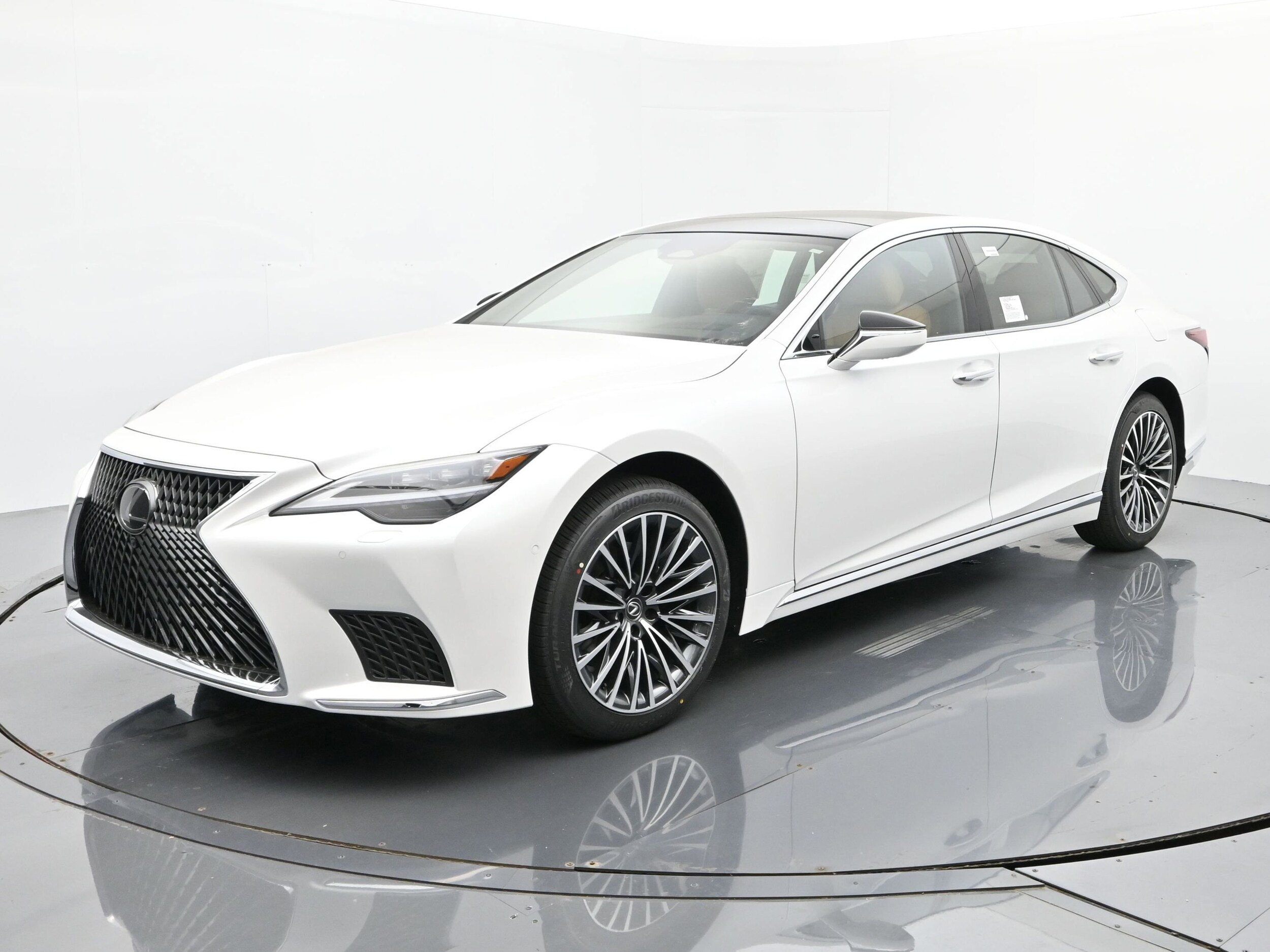 2025 Lexus LS