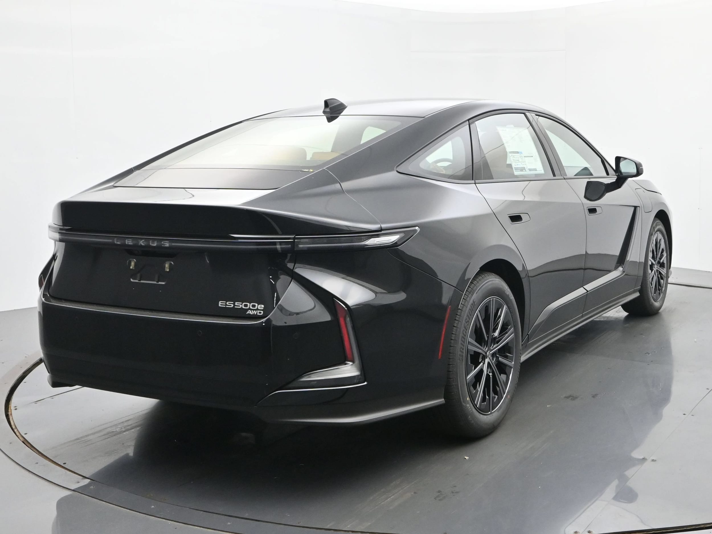 2026 Lexus ESe 5