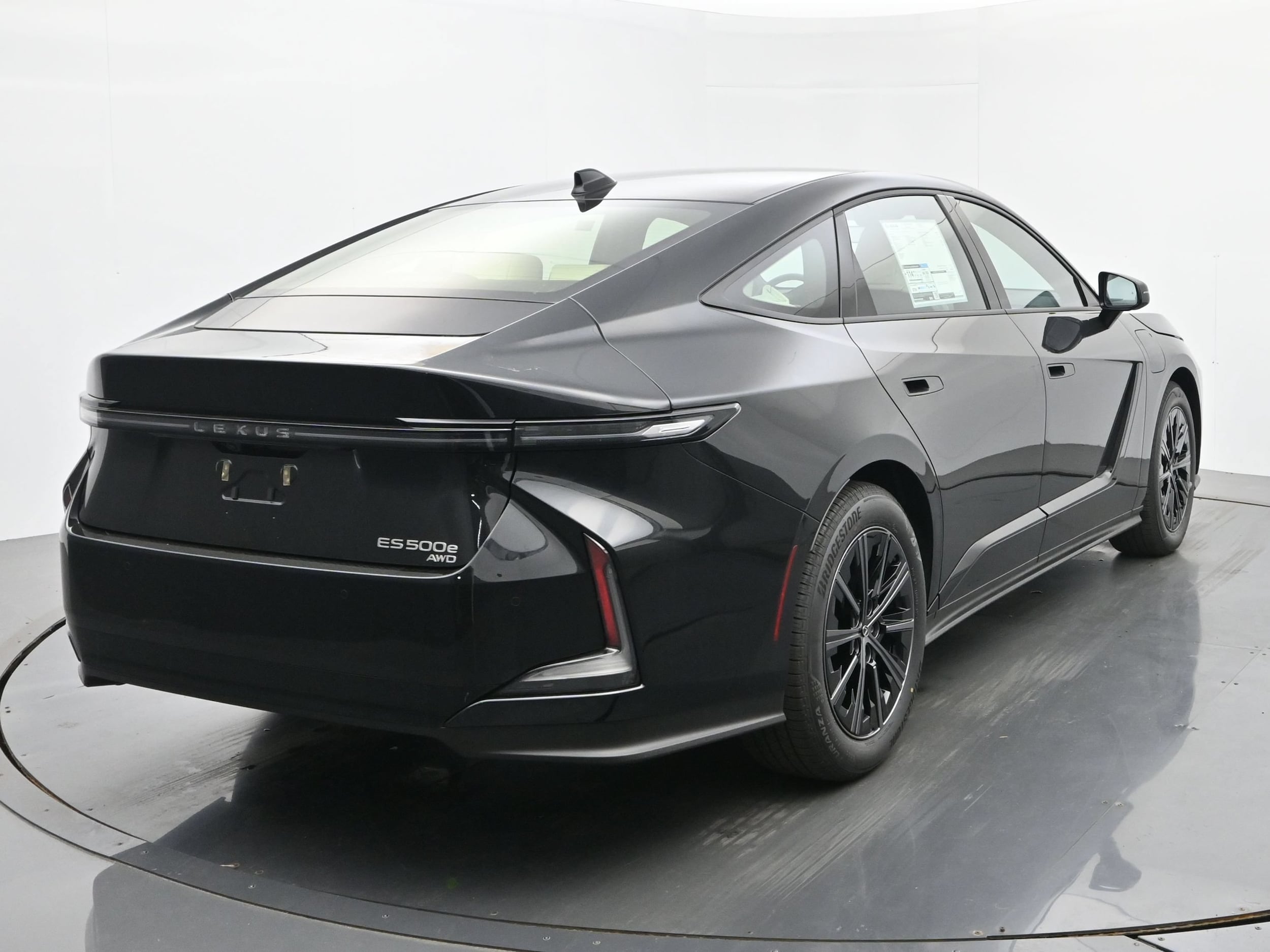 2026 Lexus ESe 5
