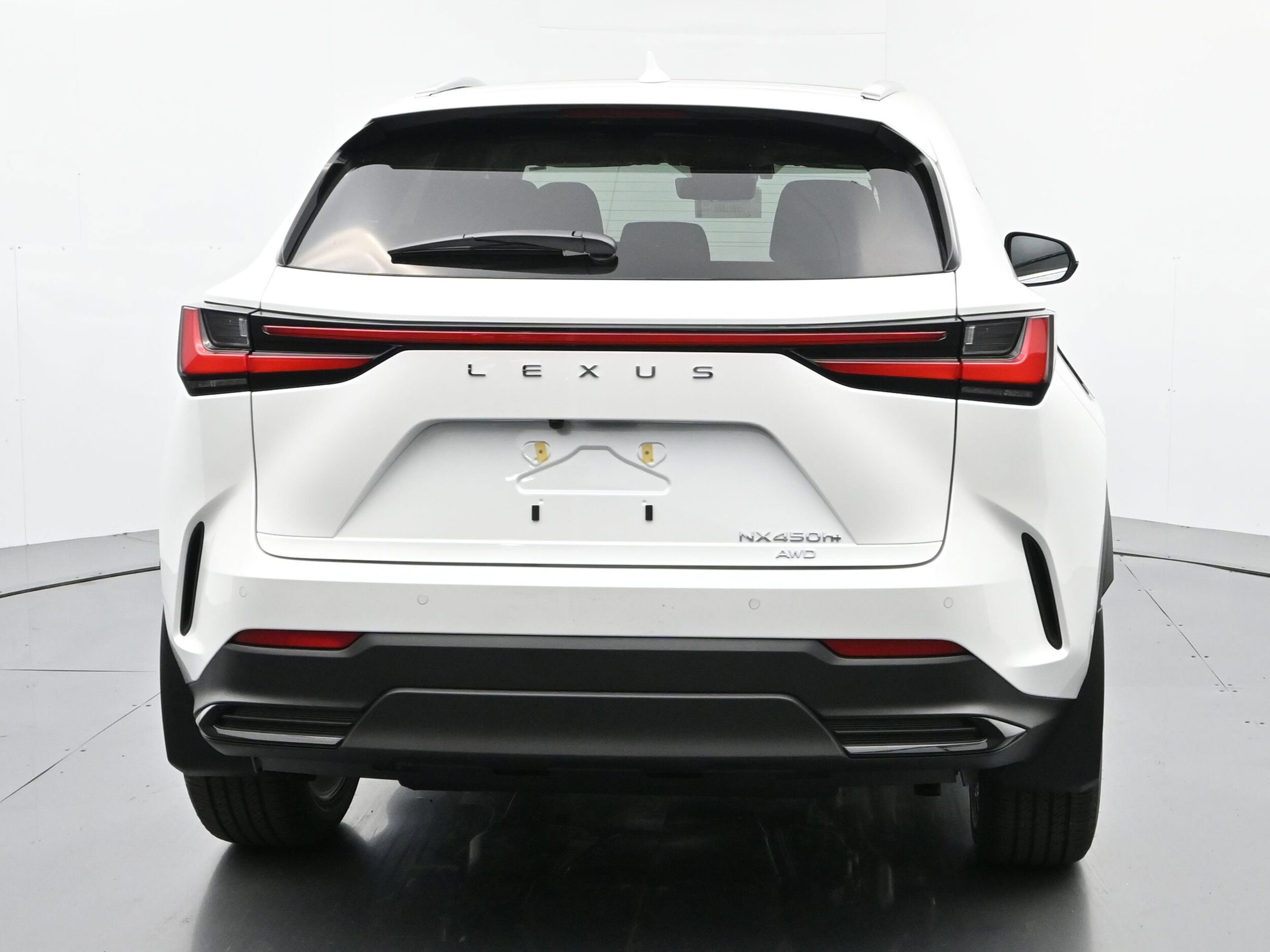2025 Lexus NX Luxury AWD photo 4