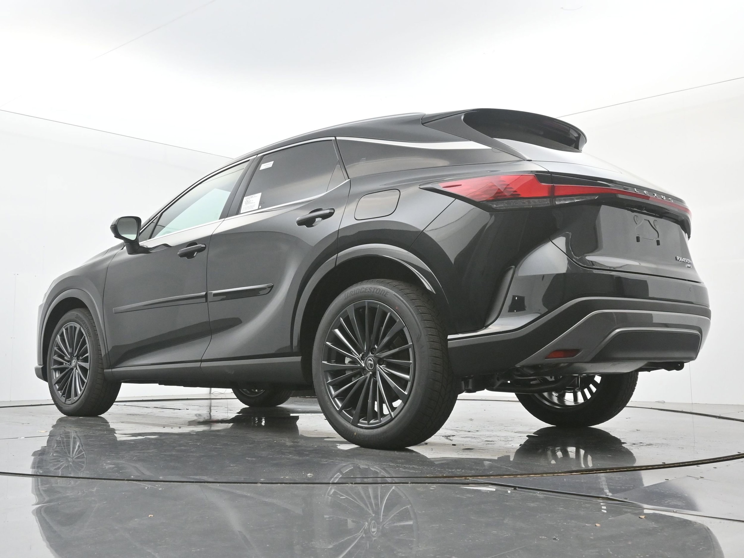 2026 Lexus RX 450h+ Premium - Photo 17