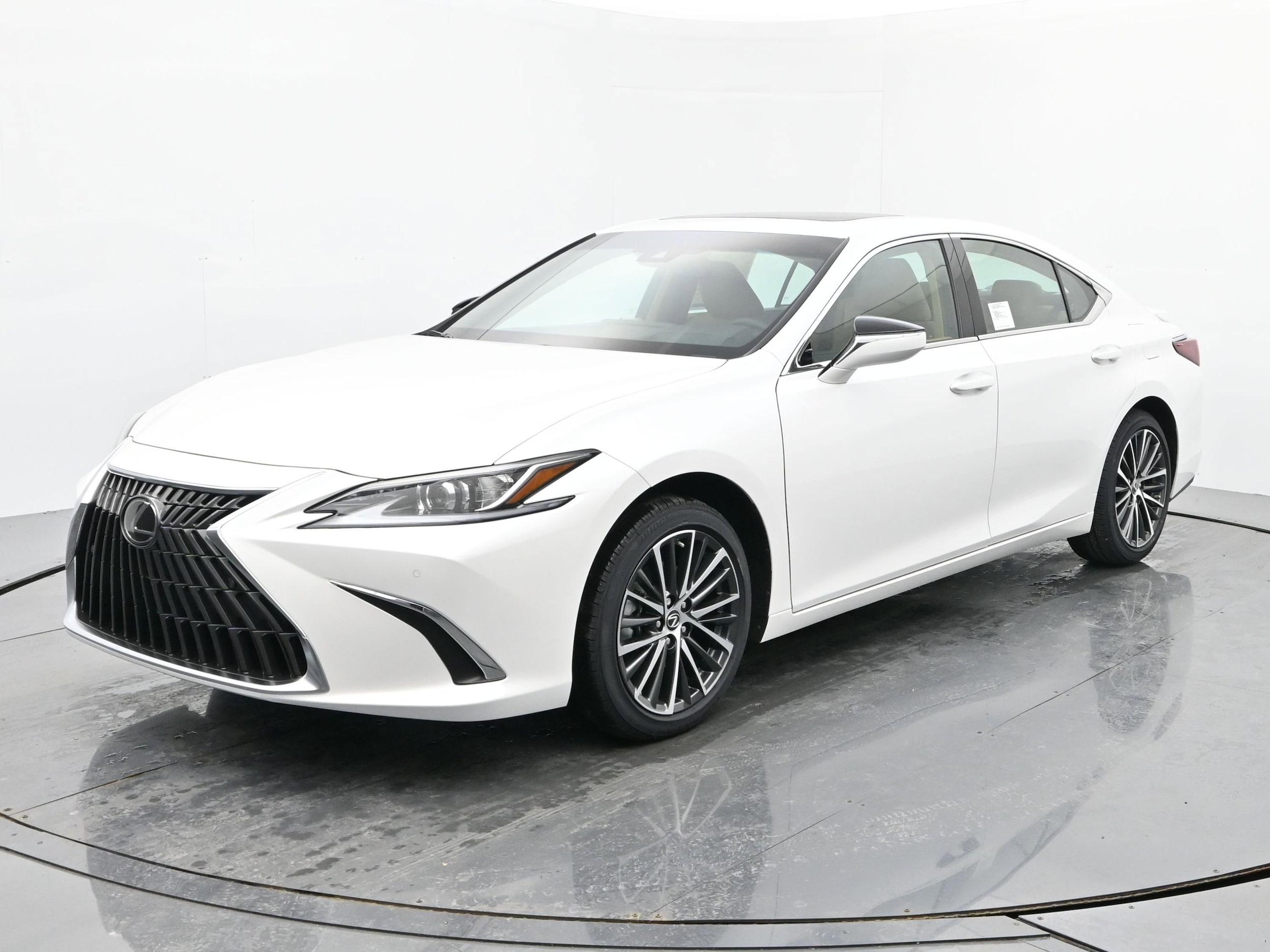 2025 Lexus ES