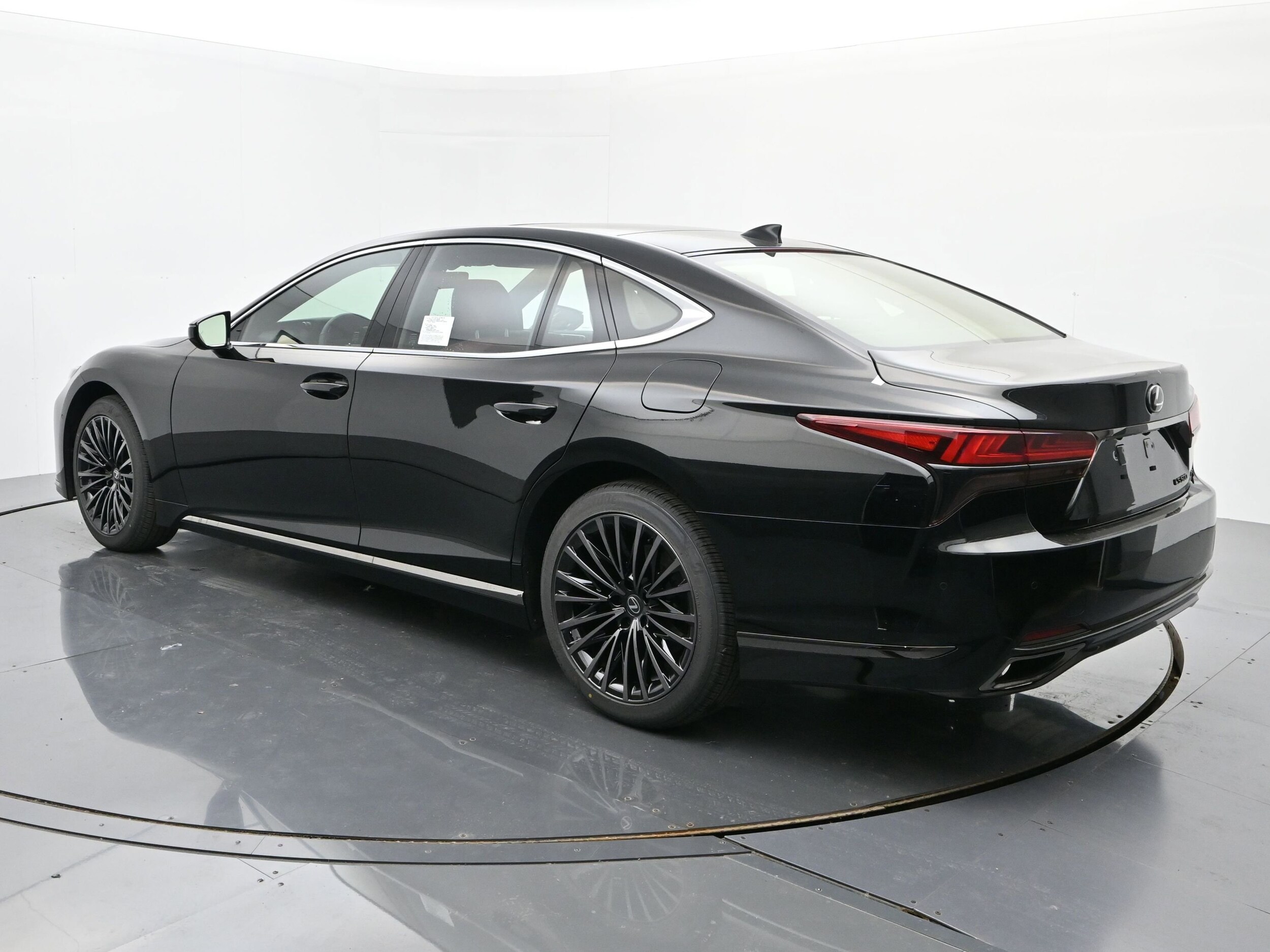 2026 Lexus LS 500 photo 3