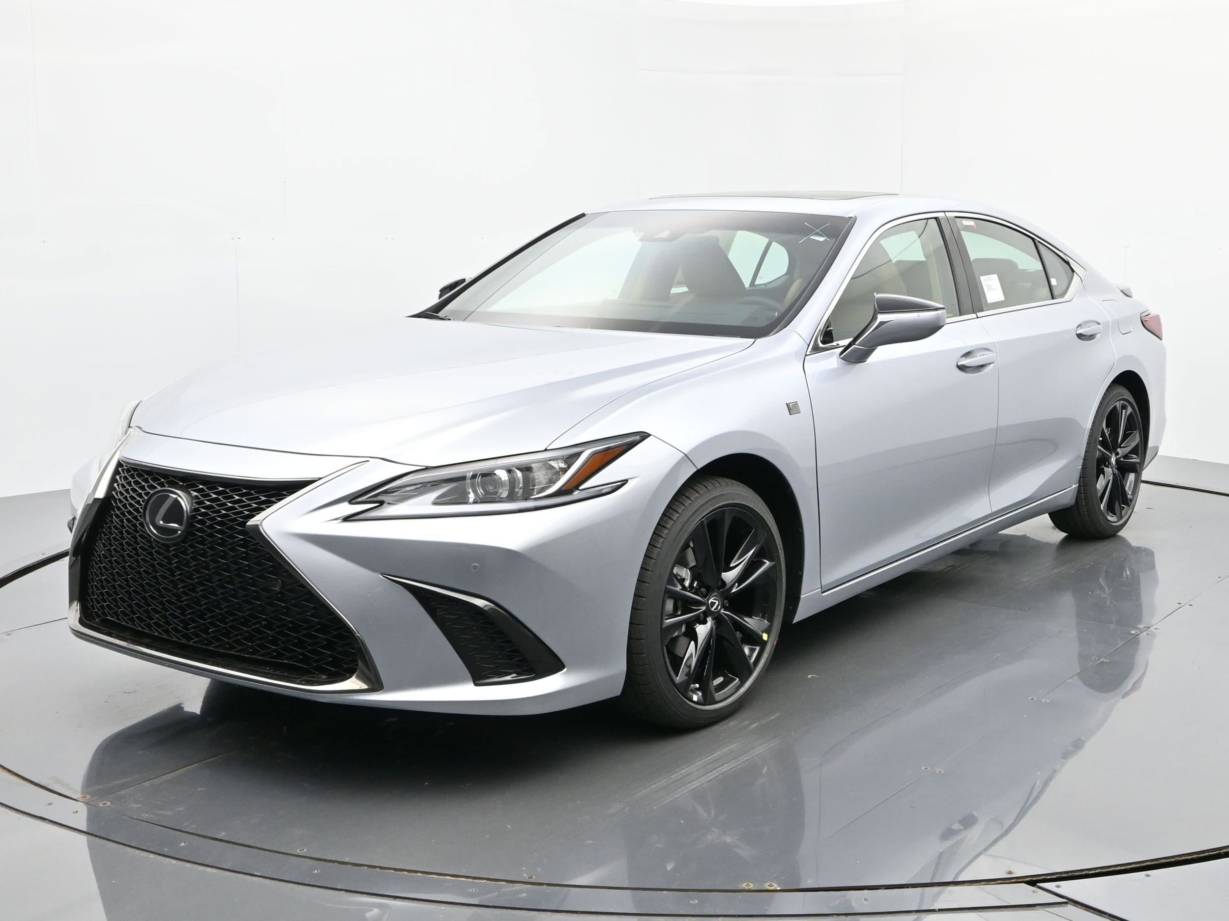 2025 Lexus ES 350's photo