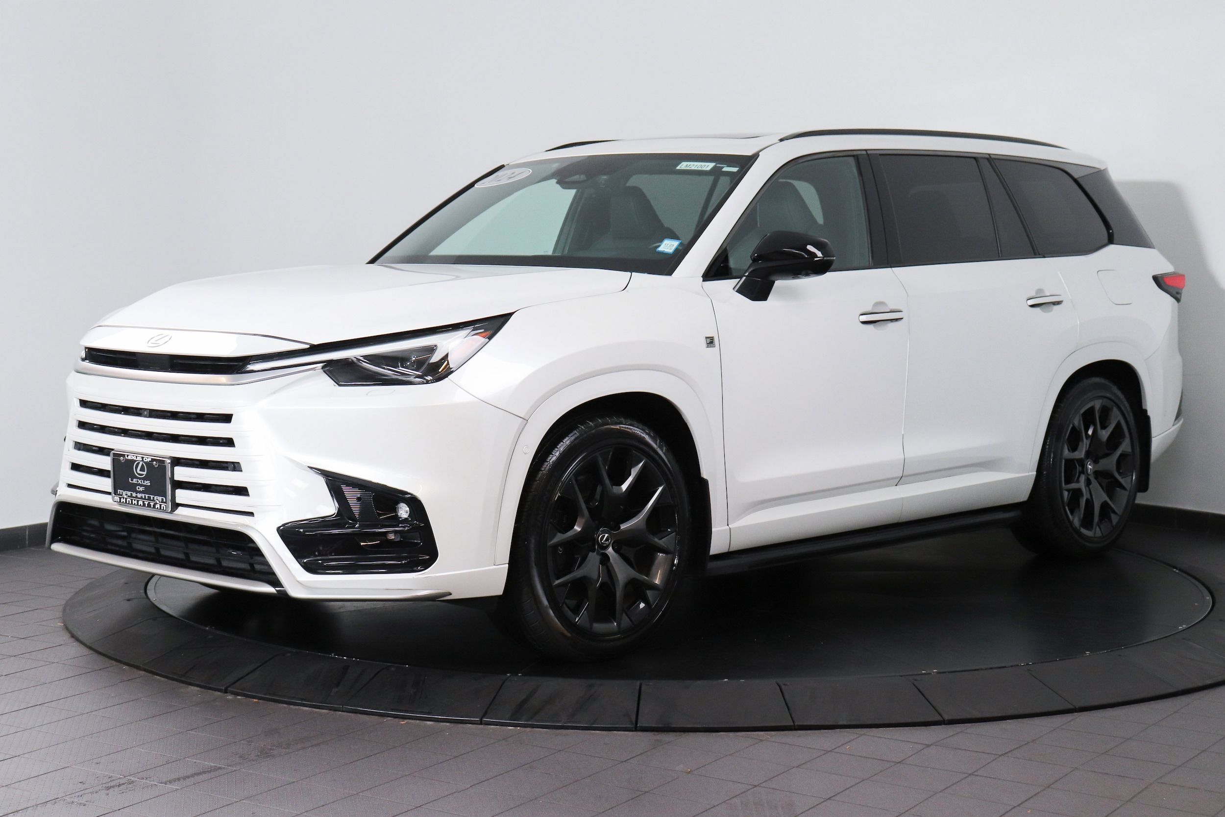 2024 Lexus TX Hybrid 500h's photo