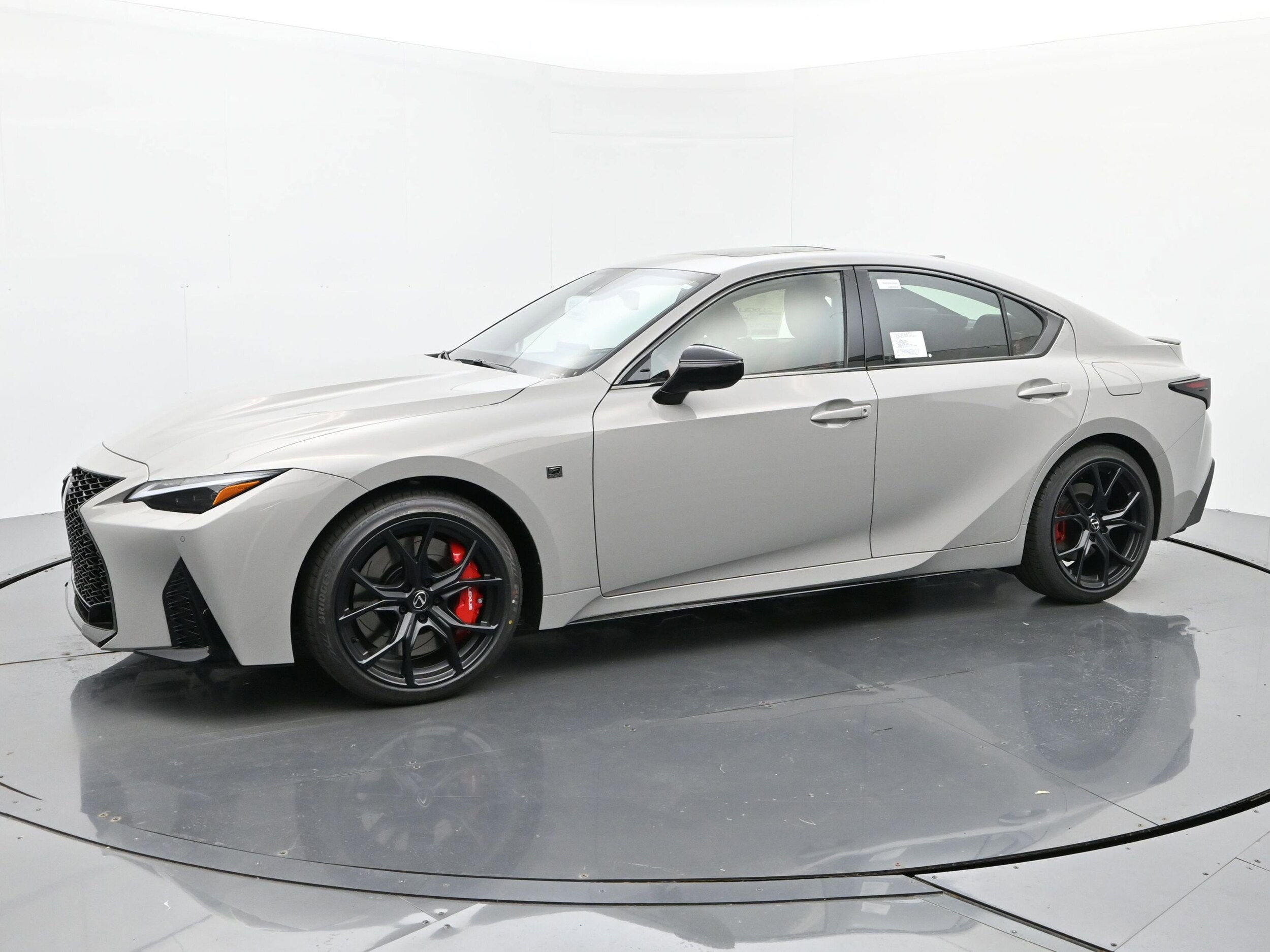 2025 Lexus IS 500 F SPORT Performance photo 2