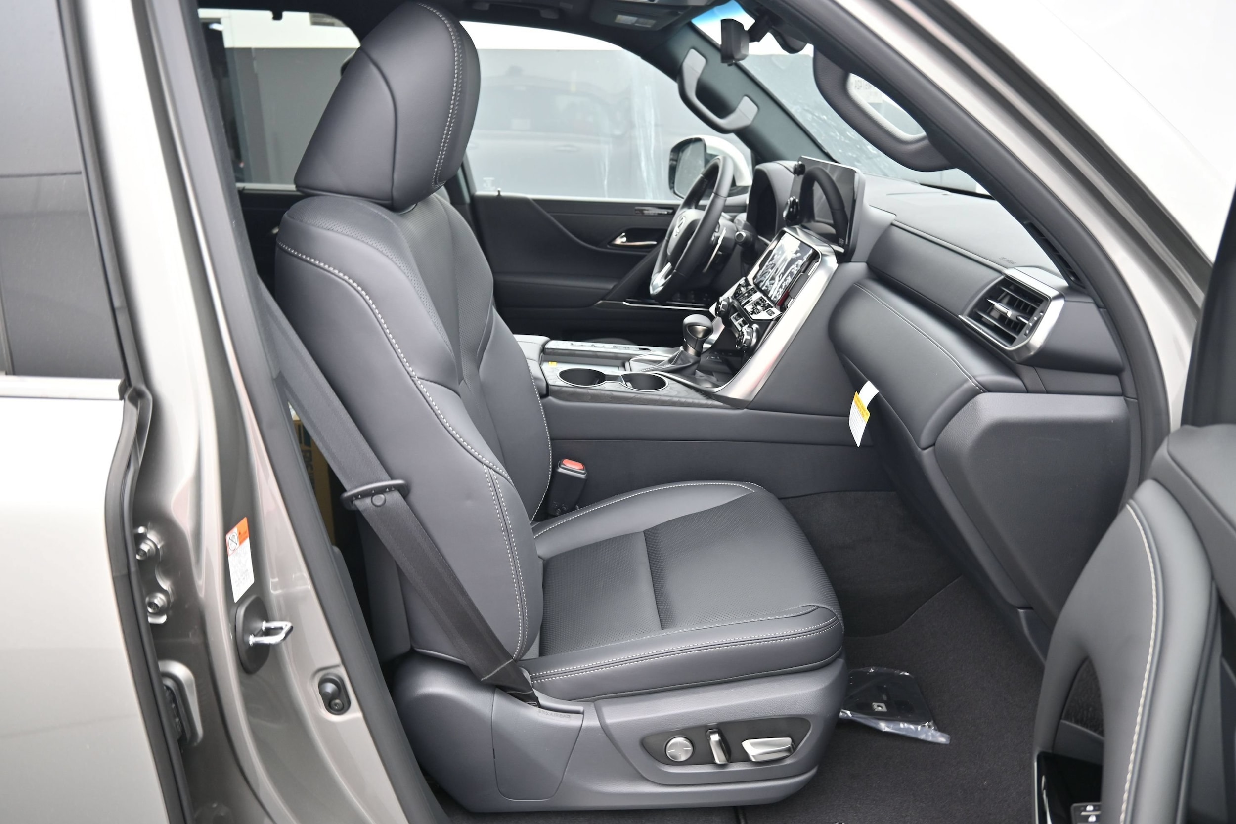 2026 Lexus LX 600 Luxury - Photo 13