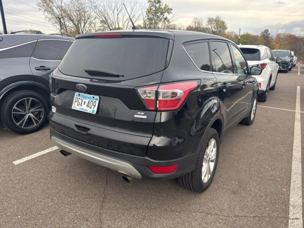 Used 2017 Ford Escape SE SUV