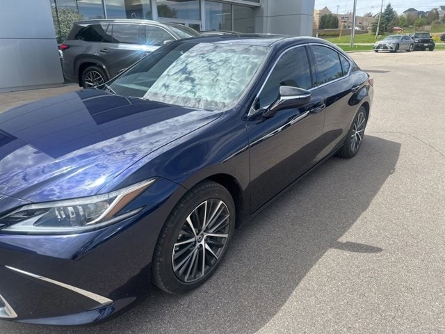 Used 2025 Lexus ES 350 with VIN 58ADZ1B12SU217827 for sale in Maplewood, Minnesota