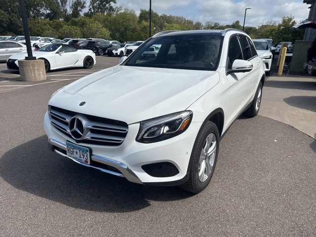 2018 Mercedes Benz GLC 300 4MATIC photo 4