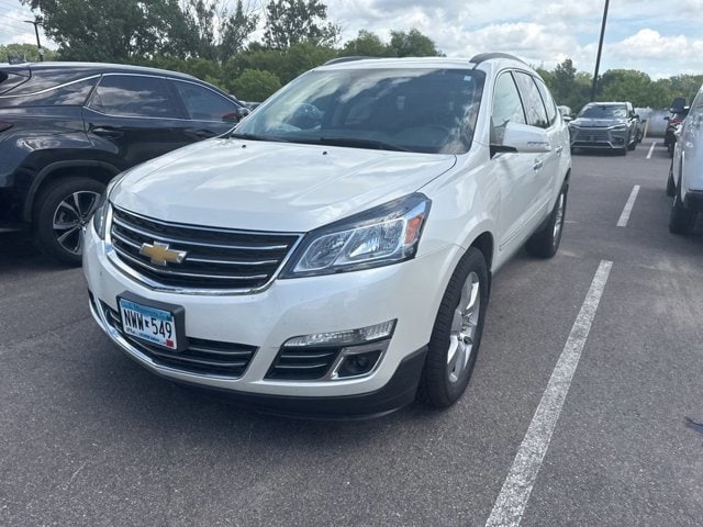 Used 2015 Chevrolet Traverse LTZ with VIN 1GNKVJKD9FJ293228 for sale in Oakbrook Terrace, IL