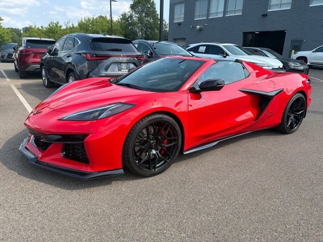 Used 2025 Chevrolet Corvette 3LZ with VIN 1G1YF3D31S5604906 for sale in Maplewood, Minnesota