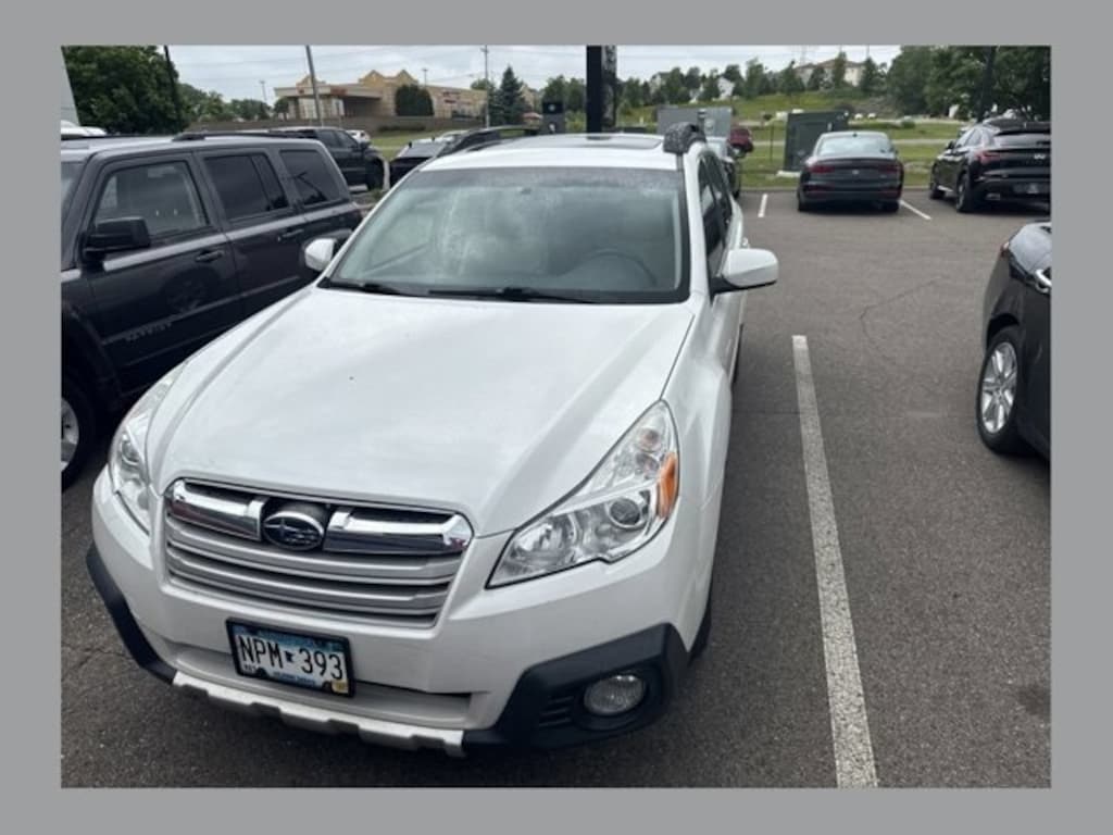Used 2014 Subaru Outback 2.5i Limited (CVT) SUV