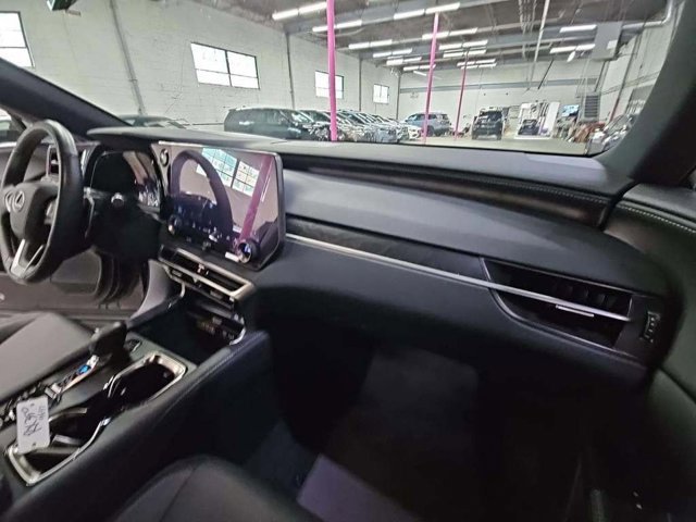 2024 Lexus RX 350 Premium photo 4