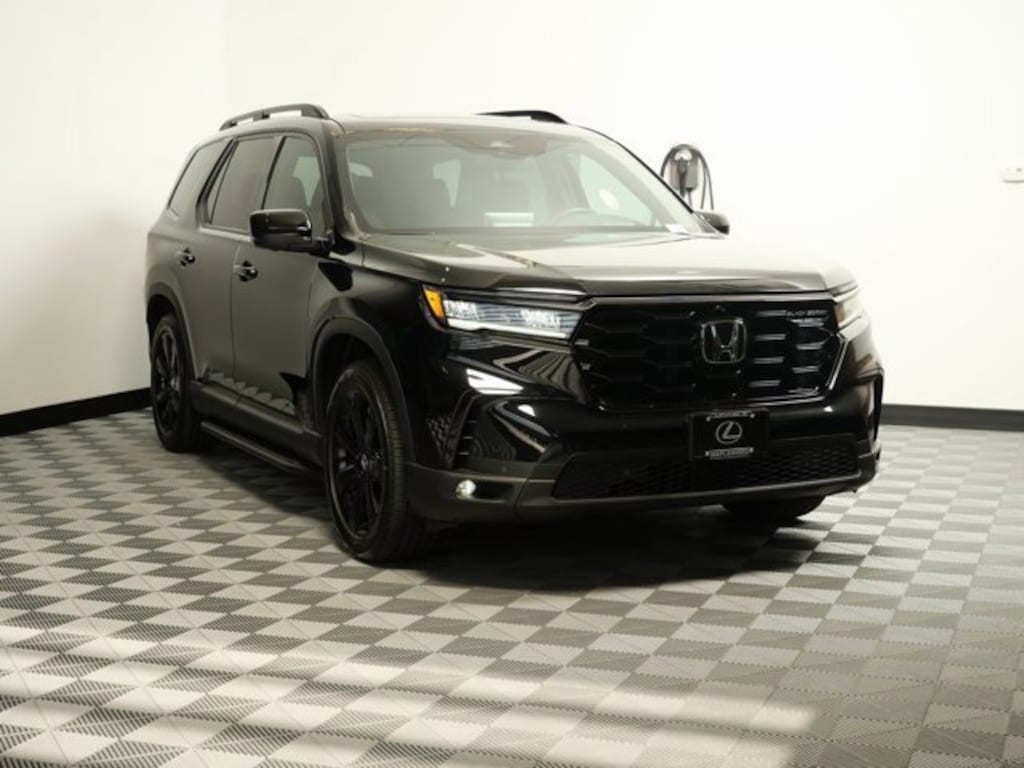Used 2025 Honda Pilot Black Edition SUV