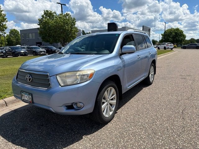 Used 2008 Toyota Highlander Limited Hybrid with VIN JTEEW44A782011250 for sale in Maplewood, Minnesota