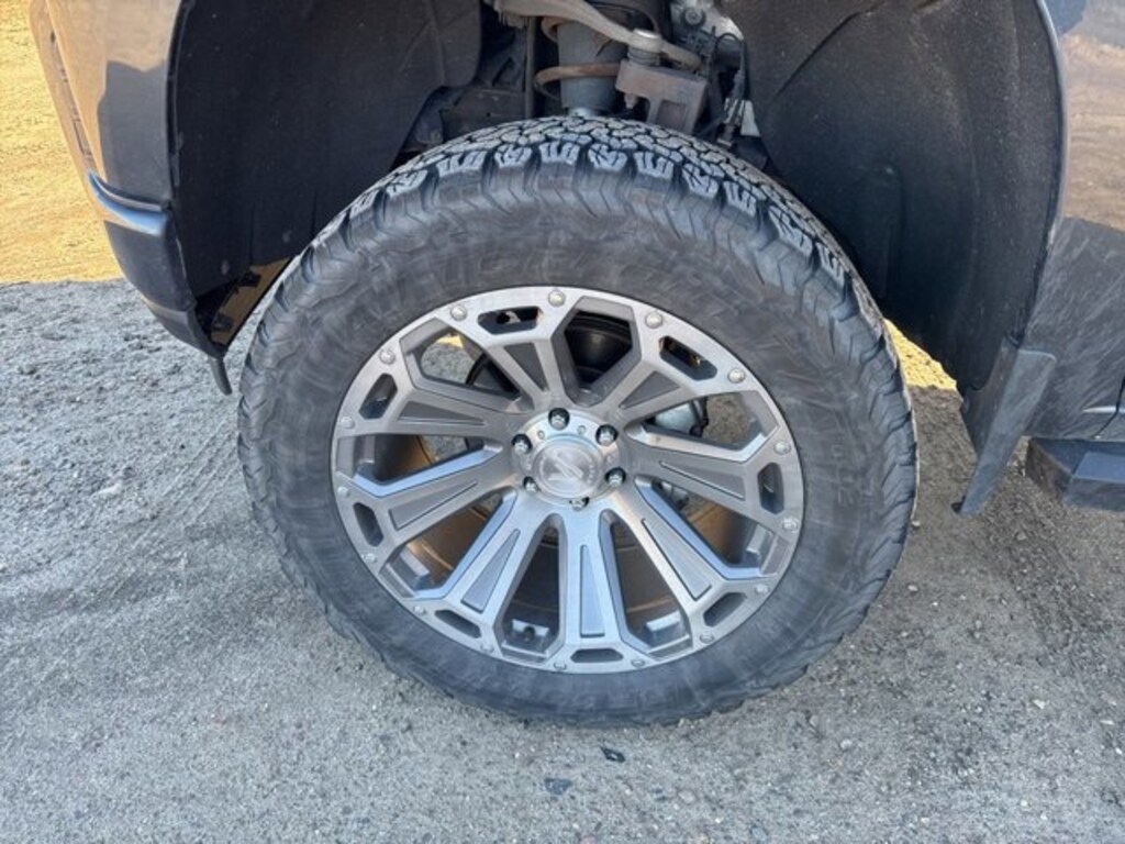 Used 2021 Chevrolet Silverado 1500 RST Truck Crew Cab