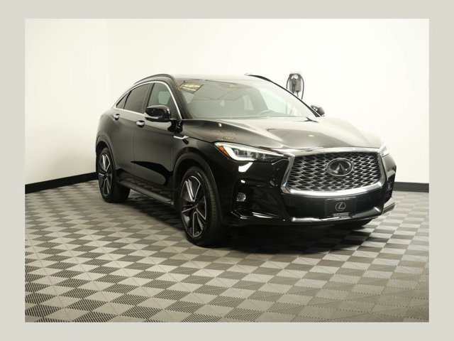 2023 INFINITI QX55 Essential