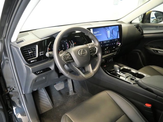 2024 Lexus NX 350 - Photo 13