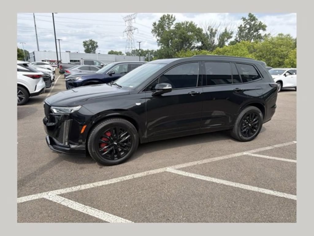 Used 2023 CADILLAC XT6 Sport SUV