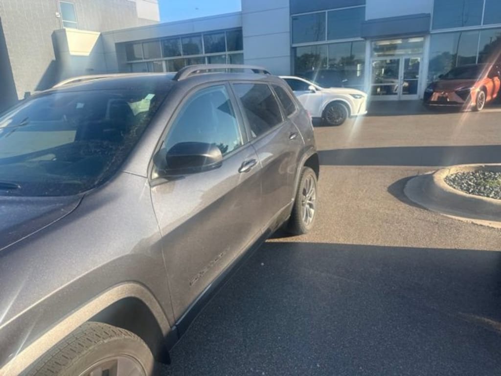 Used 2020 Jeep Cherokee Limited SUV
