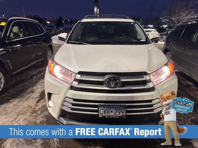 Used 2019 Toyota Highlander XLE with VIN 5TDJZRFH8KS954409 for sale in Maplewood, Minnesota