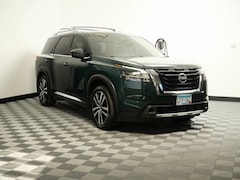 2023 Nissan Pathfinder Platinum SUV