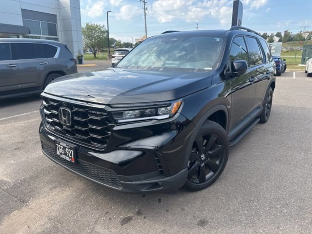 Used 2025 Honda Pilot Black Edition SUV
